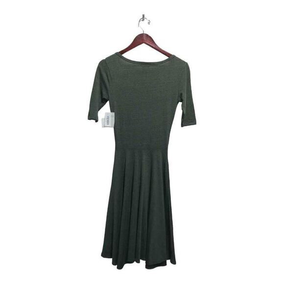 NWT Short sleeve green dress with tribal design by LuLaRoe Size XS - Picture 2 of 3